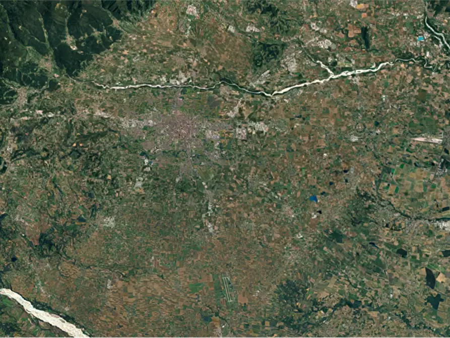 Immagine 15 di Negozio in vendita  in Piazza San Valentino a Pagnacco