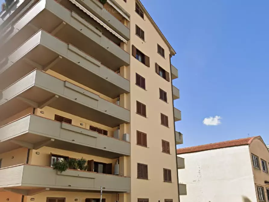 Immagine 5 di Appartamento in vendita  in Via Fratelli Giachetti  a Prato