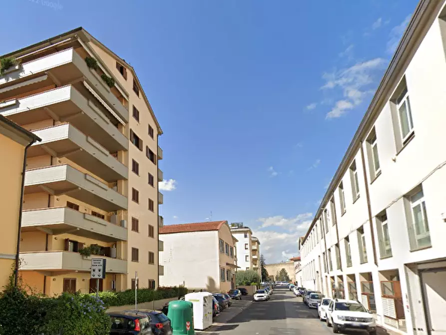 Immagine 6 di Appartamento in vendita  in Via Fratelli Giachetti  a Prato