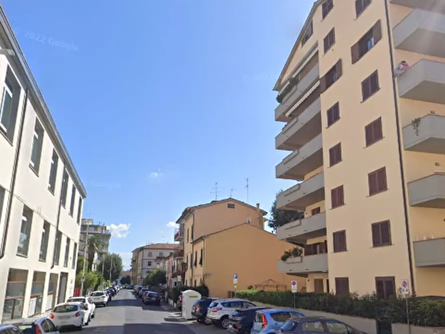 Immagine 9 di Appartamento in vendita  in Via Fratelli Giachetti  a Prato