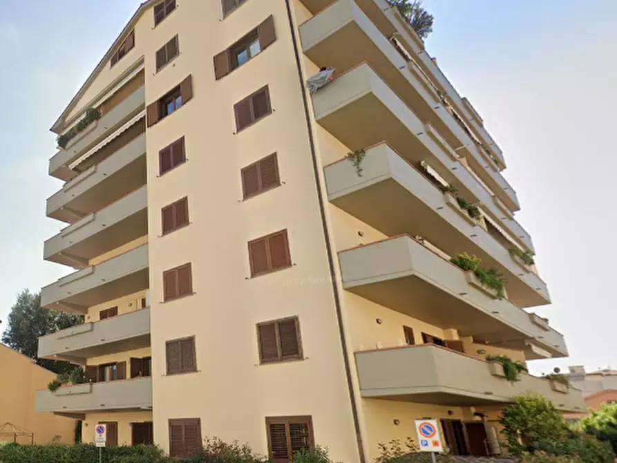 Immagine 10 di Appartamento in vendita  in Via Fratelli Giachetti  a Prato