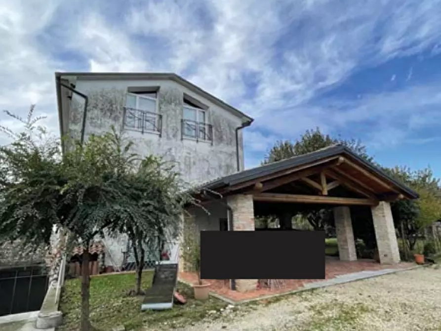 Immagine 2 di Villa in vendita  in Via Ungheresca a Santa Lucia Di Piave
