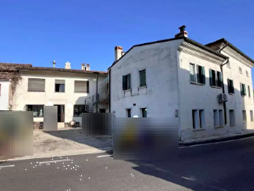 Immagine 1 di Negozio in vendita  in Frazione Ciano a Crocetta Del Montello