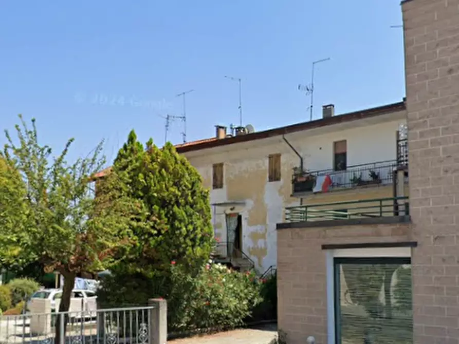 Immagine 3 di Porzione di casa in vendita  in Piazza Guglielmo Marconi a Pramaggiore