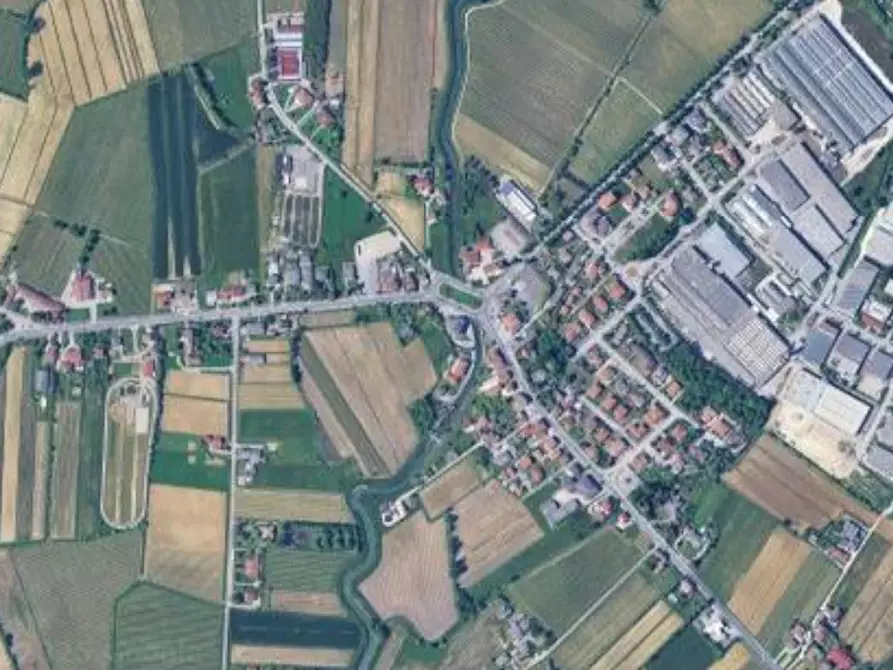 Immagine 22 di Porzione di casa in vendita  in Piazza Guglielmo Marconi a Pramaggiore