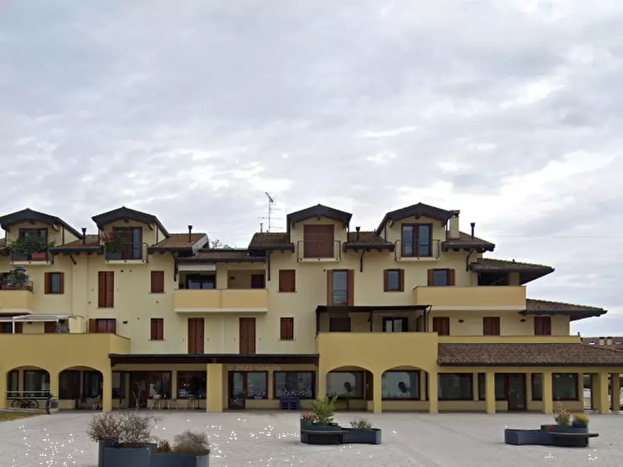 Immagine 6 di Negozio in vendita  in Piazza San Valentino a Pagnacco