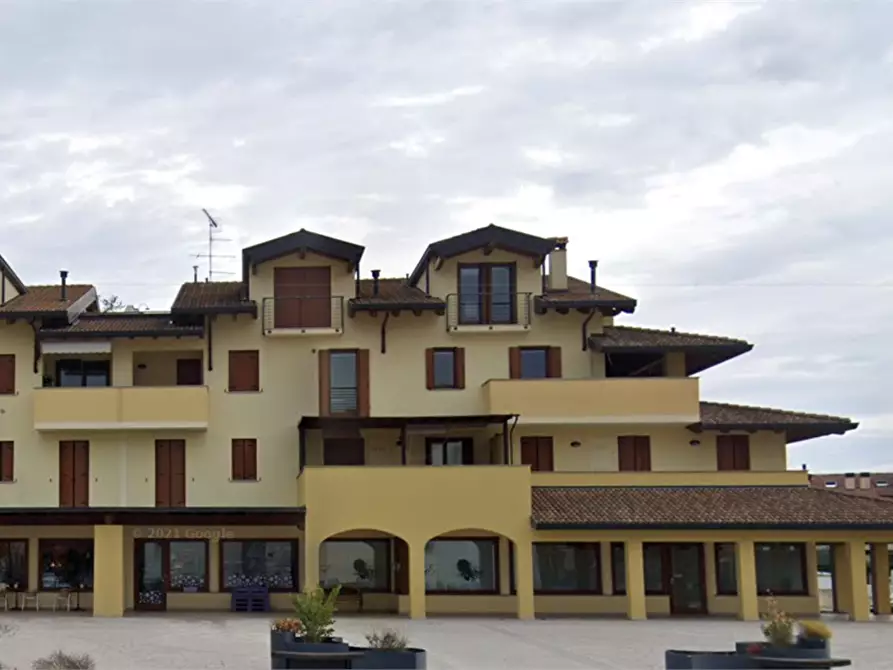 Immagine 7 di Negozio in vendita  in Piazza San Valentino a Pagnacco