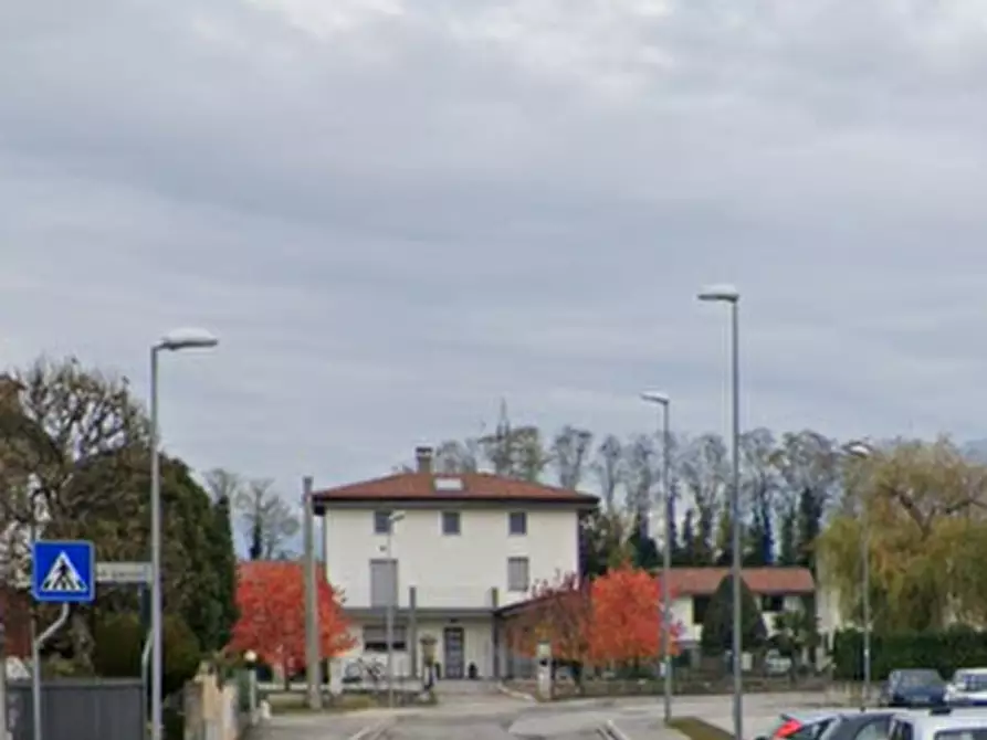 Immagine 9 di Negozio in vendita  in Piazza San Valentino a Pagnacco