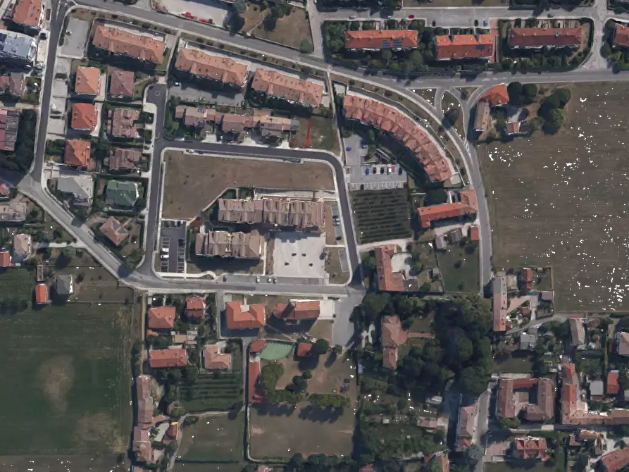 Immagine 11 di Negozio in vendita  in Piazza San Valentino a Pagnacco