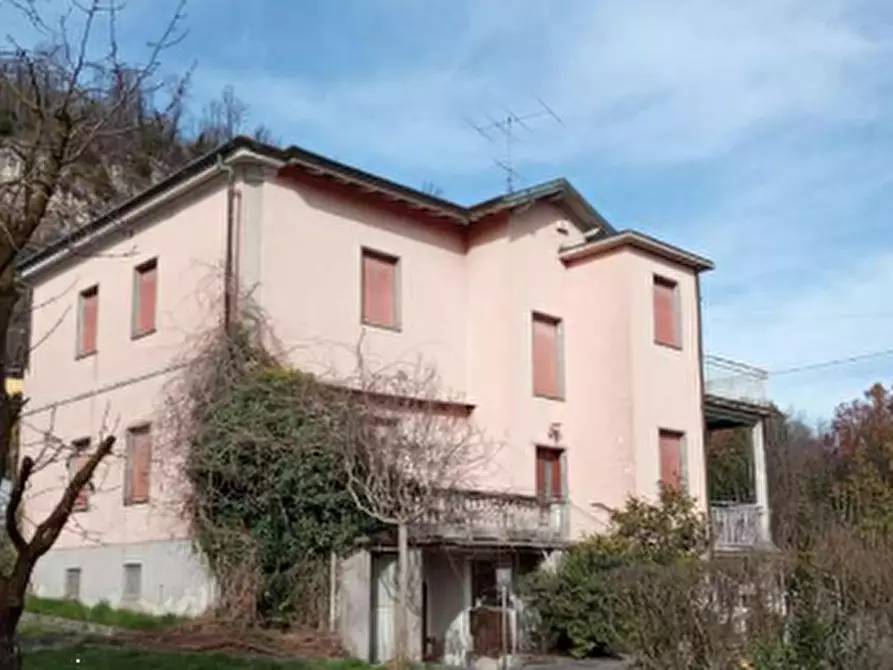 Immagine 10 di Casa indipendente in vendita  in Via IV Novembre a Sangiano