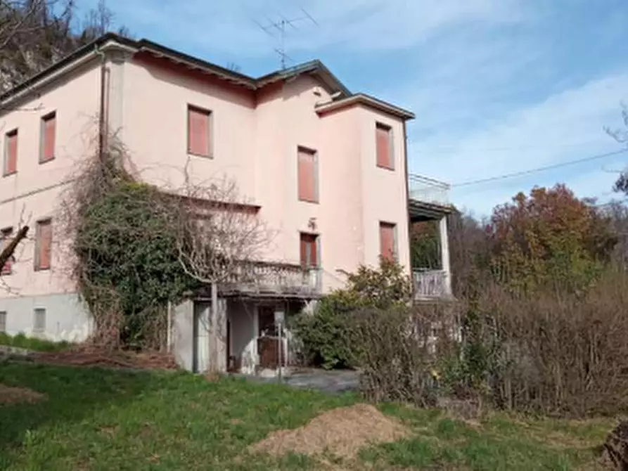 Immagine 11 di Casa indipendente in vendita  in Via IV Novembre a Sangiano