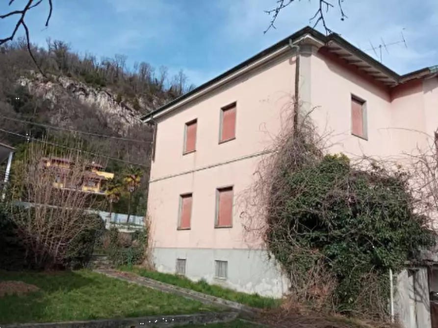 Immagine 15 di Casa indipendente in vendita  in Via IV Novembre a Sangiano