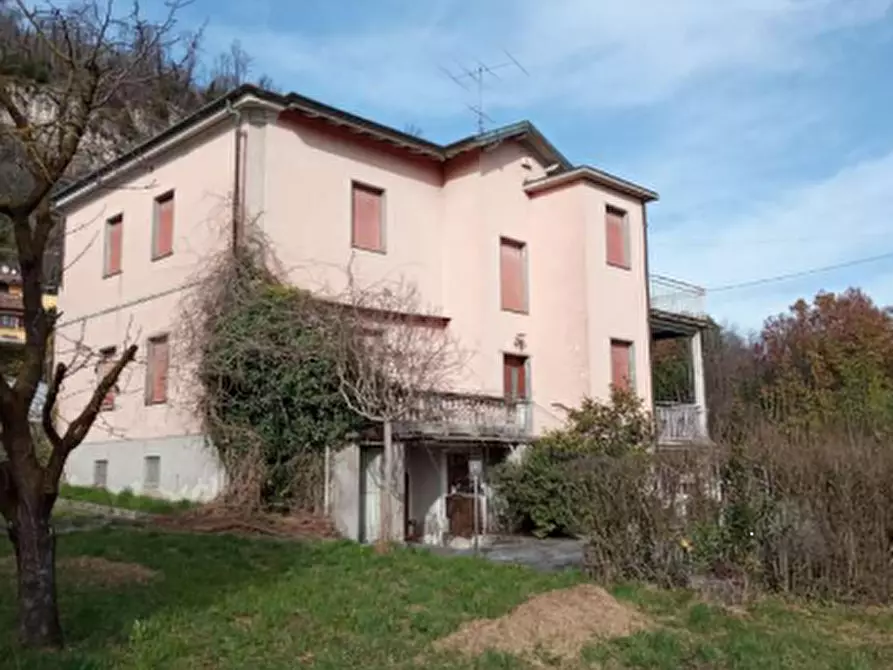 Immagine 16 di Casa indipendente in vendita  in Via IV Novembre a Sangiano