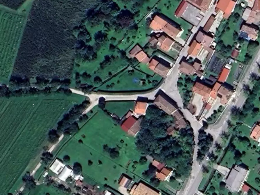 Immagine 12 di Porzione di casa in vendita  in Via Case Peruzzo a San Martino Al Tagliamento