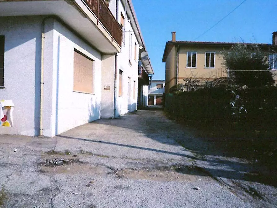 Immagine 2 di Appartamento in vendita  in Via Postumia a Paese