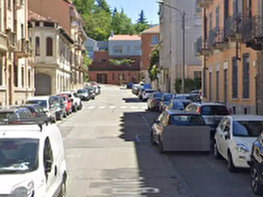 Immagine 5 di Negozio in vendita  in Via Buttigliera a Torino