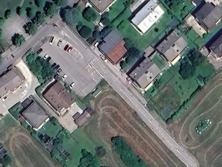 Immagine 5 di Magazzino in vendita  in Via Luigi Alpago Novello a Belluno