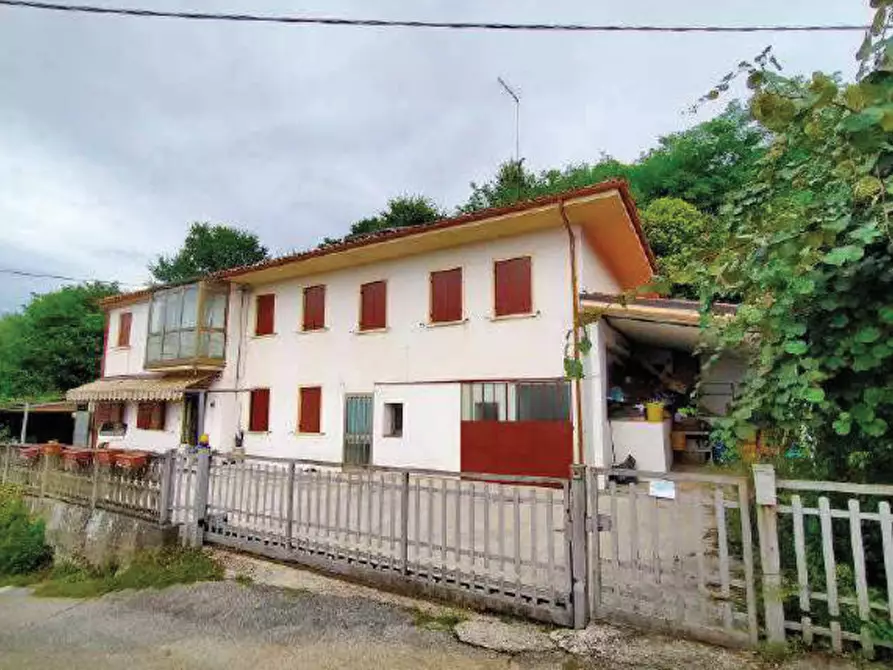 Immagine 1 di Casa indipendente in vendita  in Via Emilio Bongioanni a Montebelluna
