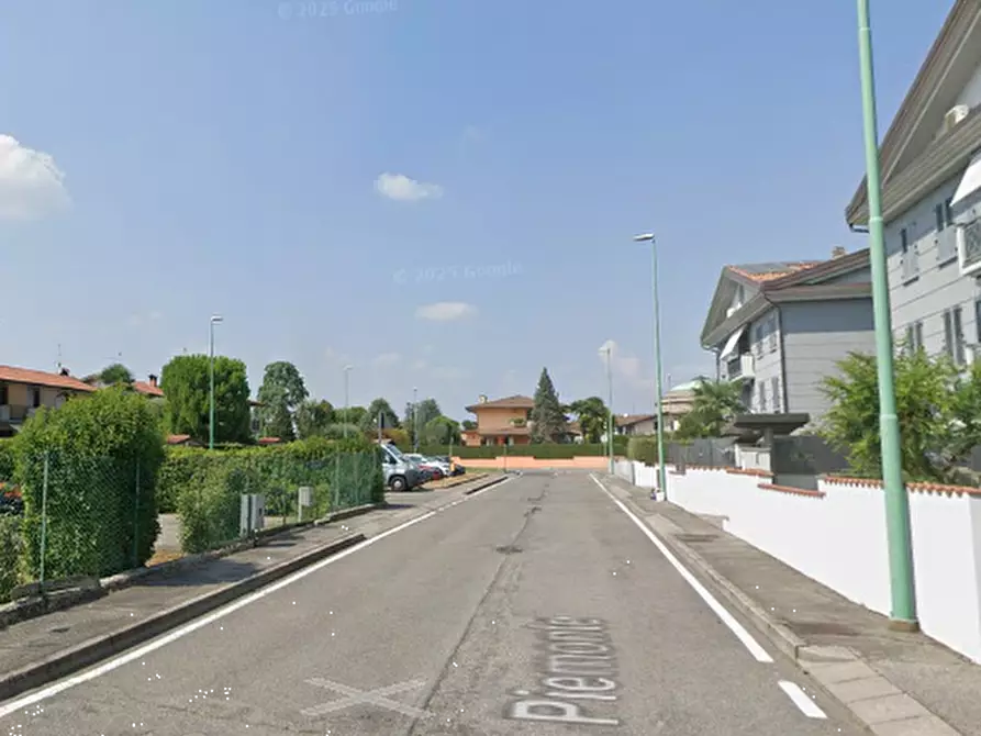 Immagine 15 di Appartamento in vendita  in Via Piemonte  a Ghisalba