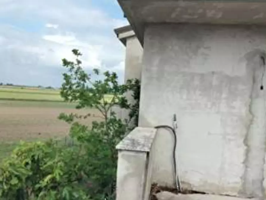 Immagine 11 di Villa in vendita  in Via Giacomo Leopardi a Giacciano Con Baruchella