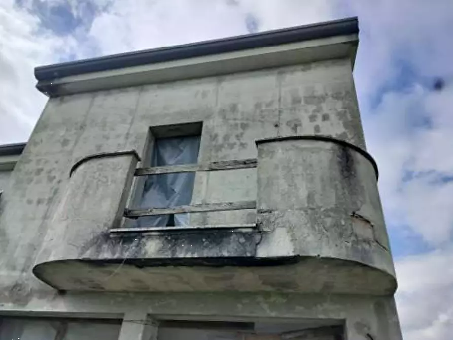 Immagine 14 di Villa in vendita  in Via Giacomo Leopardi a Giacciano Con Baruchella