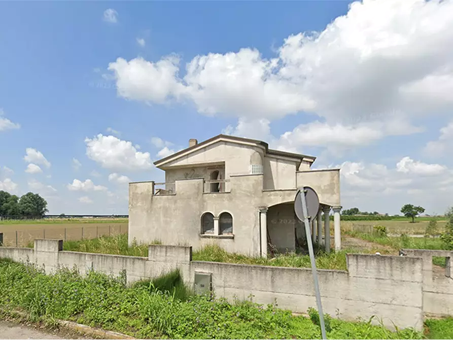 Immagine 20 di Villa in vendita  in Via Giacomo Leopardi a Giacciano Con Baruchella