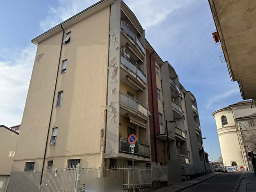 Immagine 2 di Appartamento in vendita  in Via Giuseppe Verdi  a Calusco D'adda