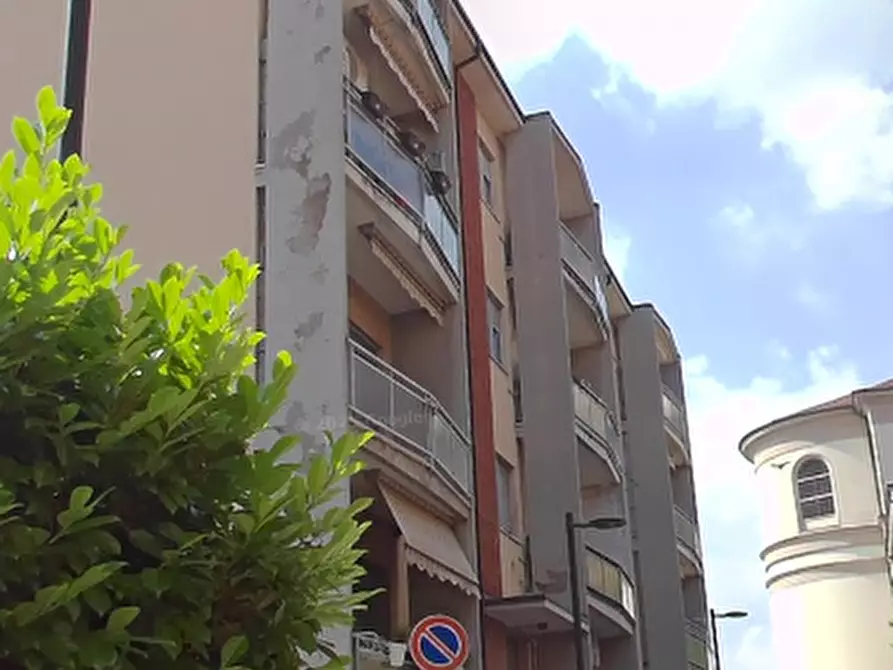 Immagine 10 di Appartamento in vendita  in Via Giuseppe Verdi  a Calusco D'adda