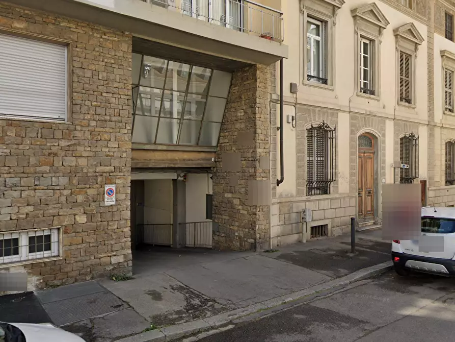 Immagine 2 di Posto auto in vendita  in Via Vittorio Alfieri  a Firenze