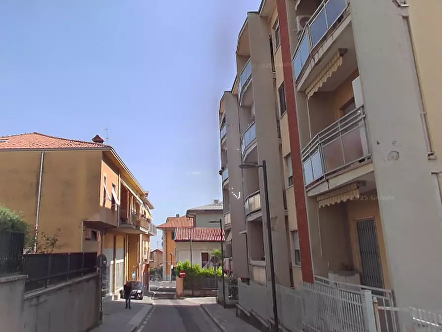 Immagine 17 di Appartamento in vendita  in Via Giuseppe Verdi  a Calusco D'adda