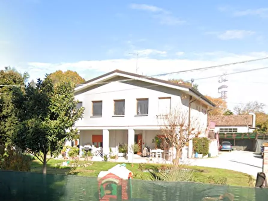 Immagine 2 di Appartamento in vendita  in Via Zero Branco a Mogliano Veneto