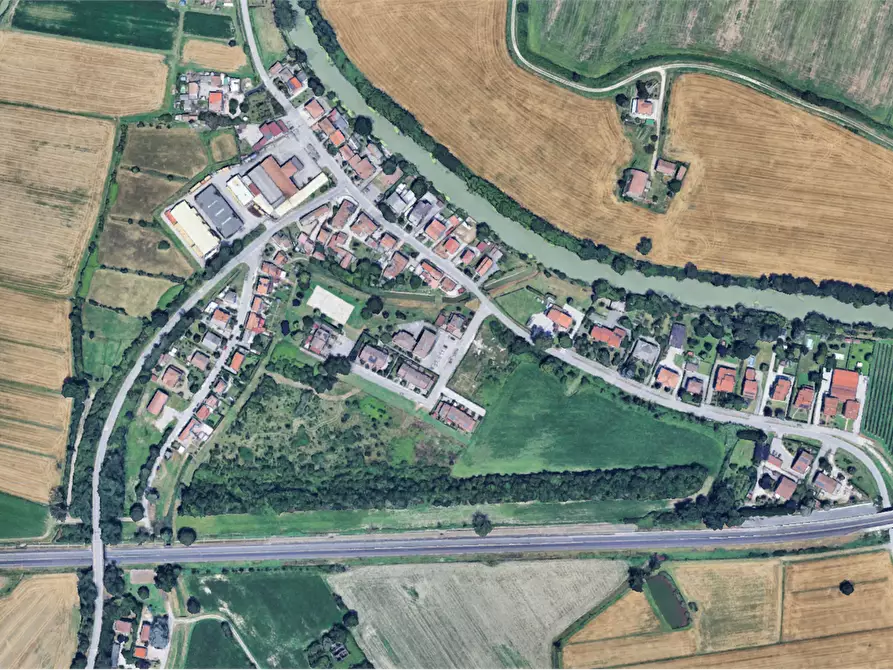 Immagine 1 di Terreno edificabile in vendita  in Via Alberto Pisa a Ferrara