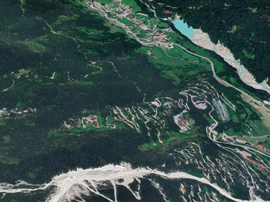 Immagine 4 di Casa indipendente in vendita  in Via Metanopoli a Borca Di Cadore