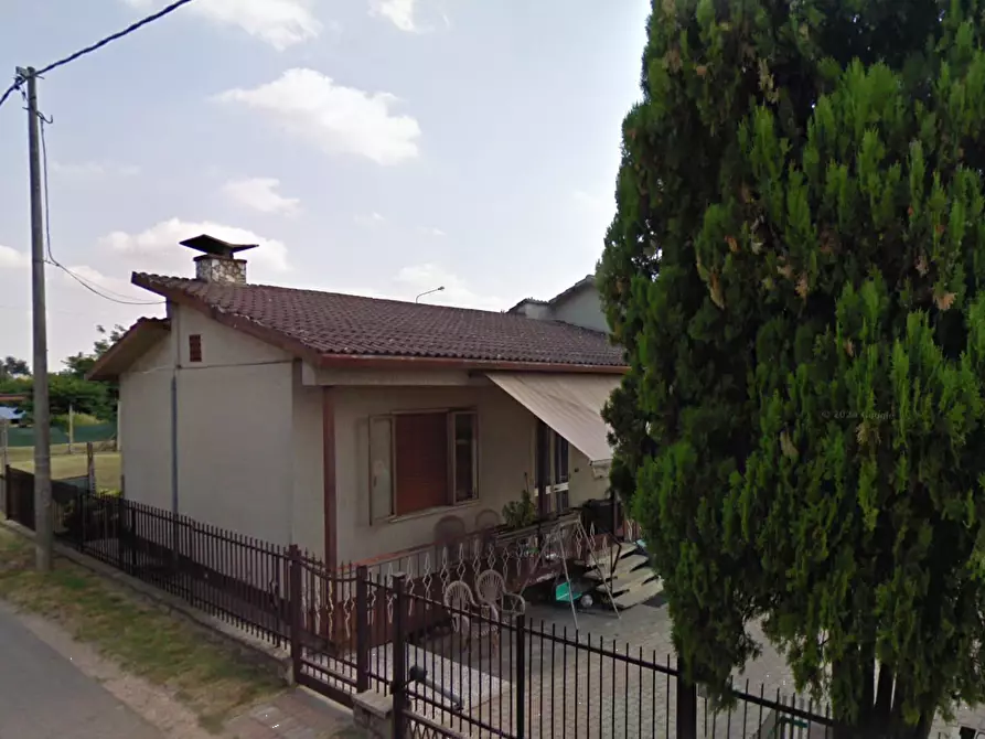 Immagine 7 di Casa indipendente in vendita  in Via F.lli Cervi a Giacciano Con Baruchella