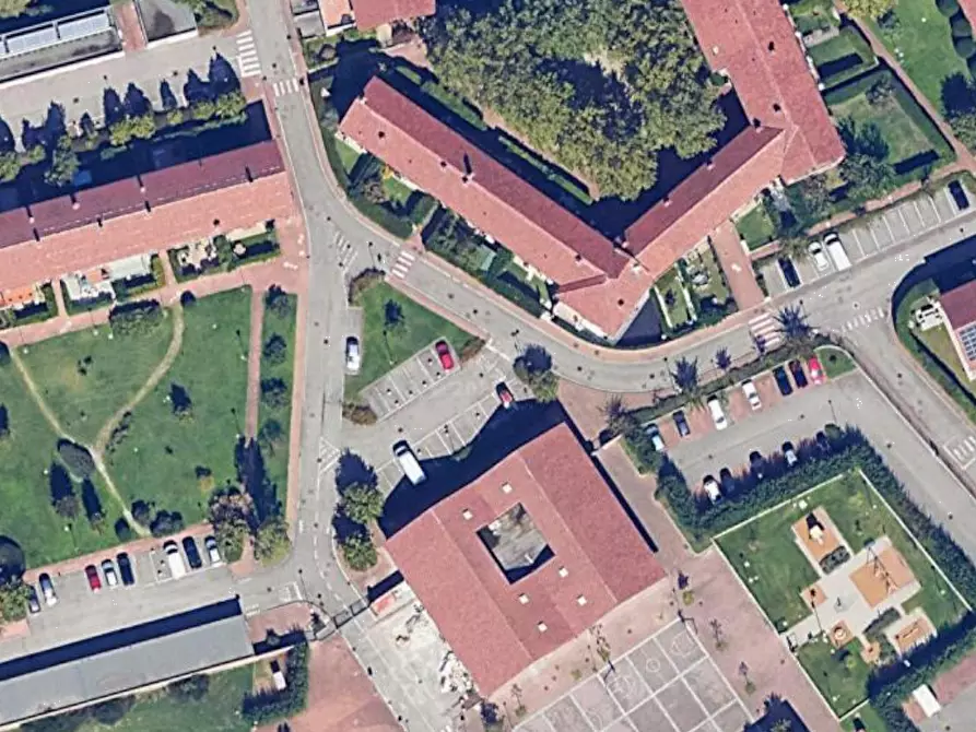 Immagine 1 di Posto auto in vendita  in Via Cattanea a Lacchiarella