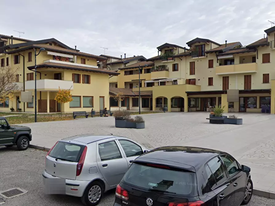 Immagine 6 di Negozio in vendita  in Piazza San Valentino a Pagnacco