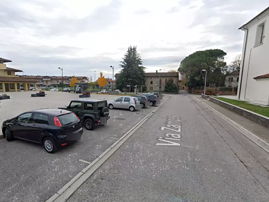 Immagine 10 di Negozio in vendita  in Piazza San Valentino a Pagnacco