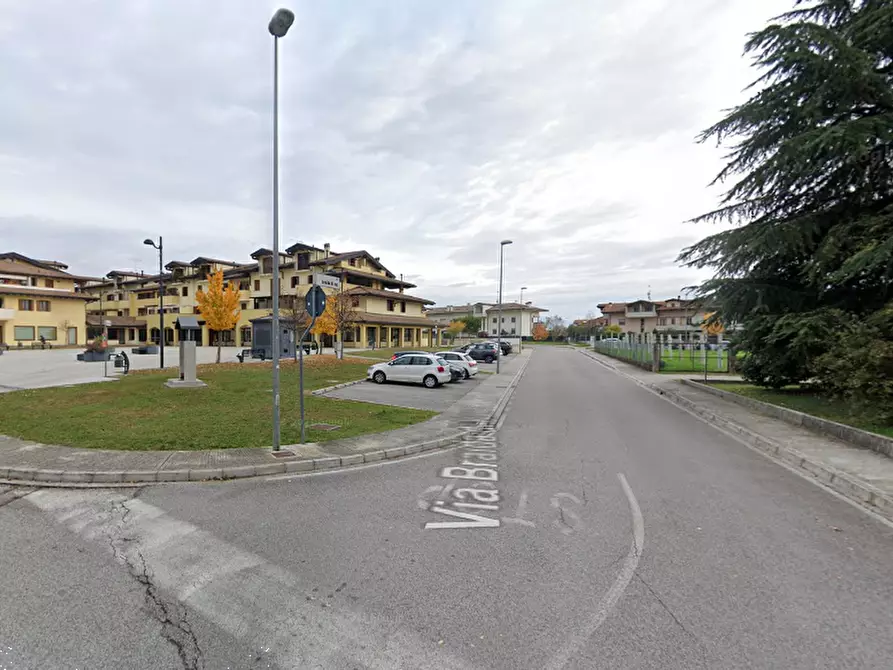 Immagine 13 di Negozio in vendita  in Piazza San Valentino a Pagnacco