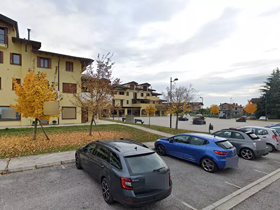 Immagine 16 di Negozio in vendita  in Piazza San Valentino a Pagnacco