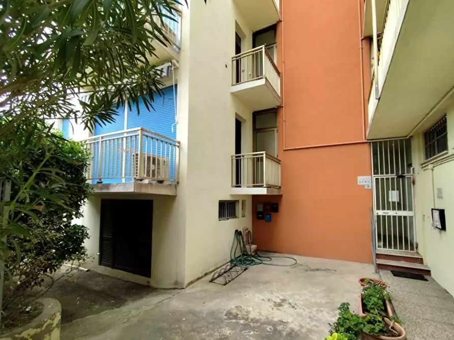 Immagine 4 di Appartamento in vendita  in Via Adamello a Comacchio