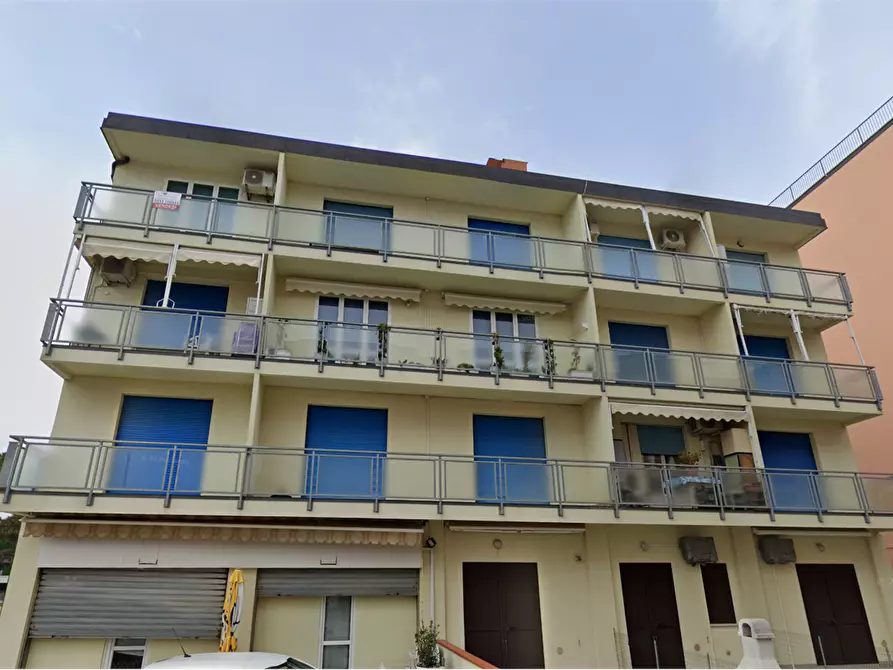 Immagine 9 di Appartamento in vendita  in Via Adamello a Comacchio