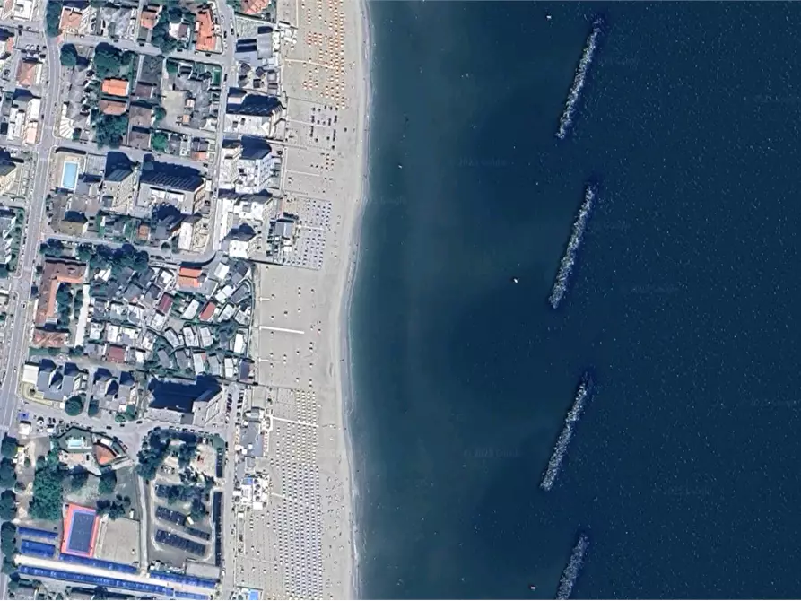 Immagine 13 di Appartamento in vendita  in Via Adamello a Comacchio