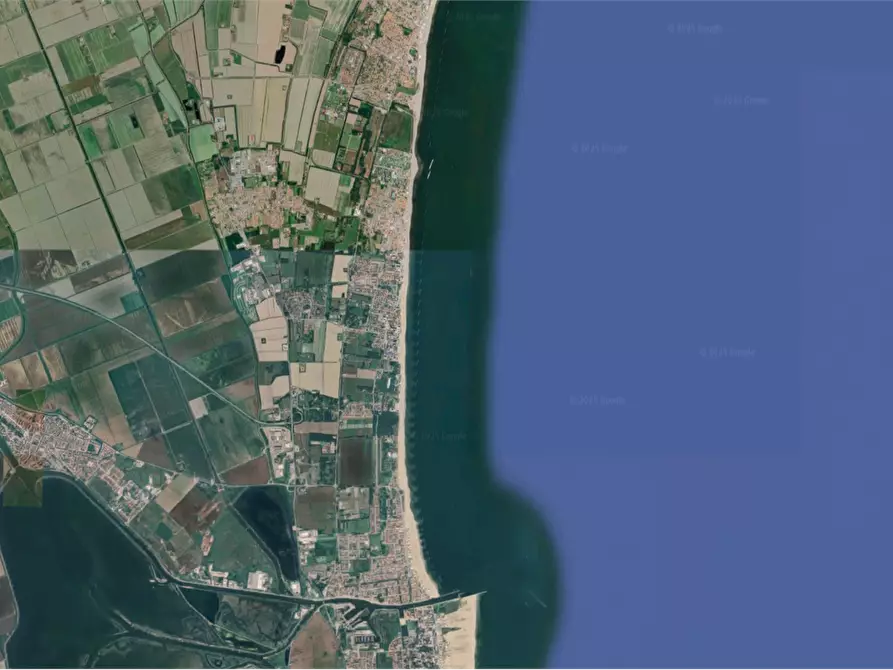 Immagine 16 di Appartamento in vendita  in Via Adamello a Comacchio