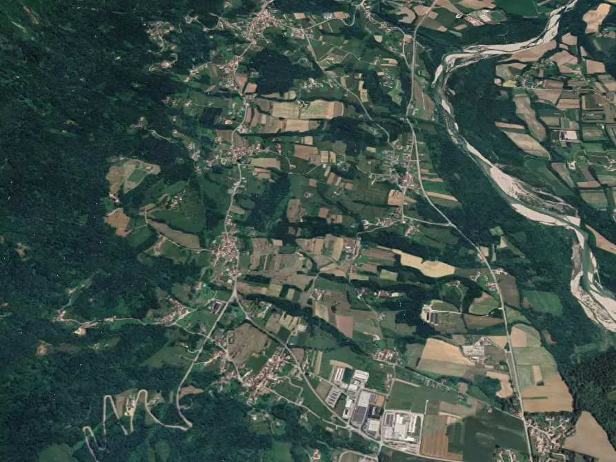 Immagine 10 di Stabile in vendita  in Località Campaz a Sospirolo