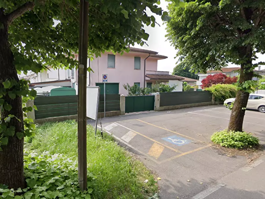 Immagine 15 di Porzione di casa in vendita  in Via de Nicola a Lusia