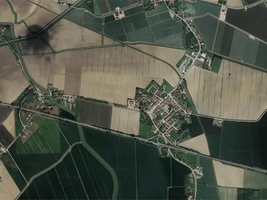 Immagine 2 di Casa indipendente in vendita  in Via Ferrara a Ostellato