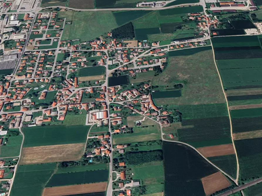 Immagine 6 di Terreno edificabile in vendita  in Via IV Maggio a Reana Del Roiale