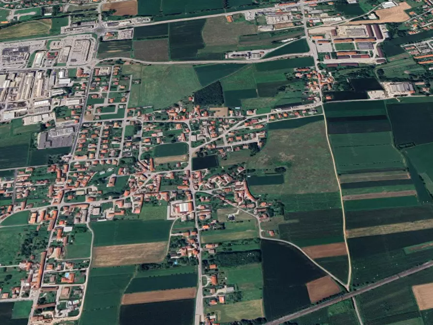 Immagine 7 di Terreno edificabile in vendita  in Via IV Maggio a Reana Del Roiale