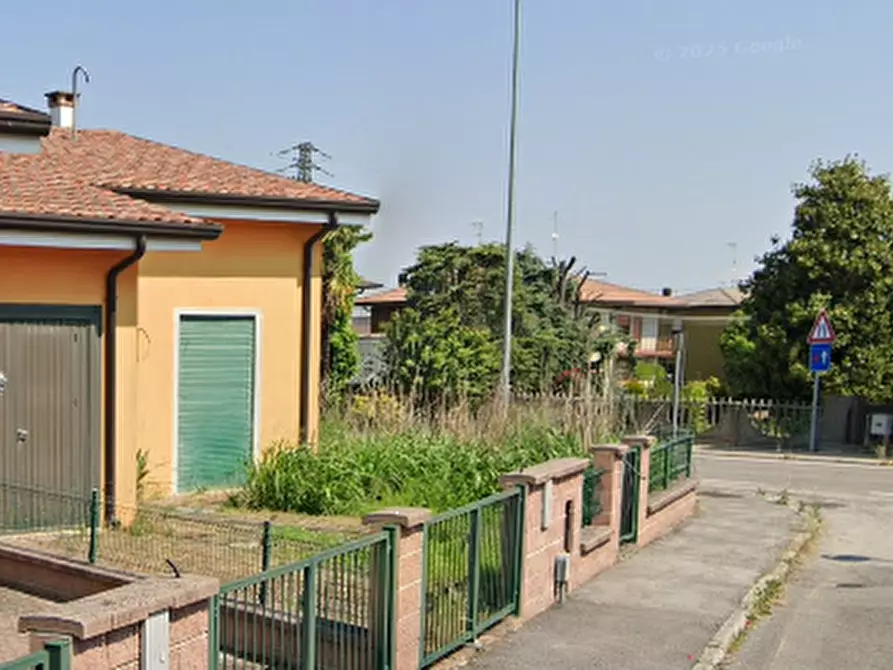 Immagine 10 di Villetta a schiera in vendita  in Viale F.lli Bevilacqua Luigi e Giovanni  a Canda