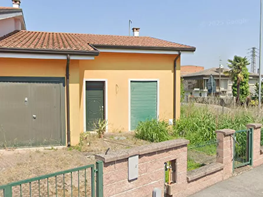 Immagine 1 di Villetta a schiera in vendita  in Viale F.lli Bevilacqua Luigi e Giovanni  a Canda